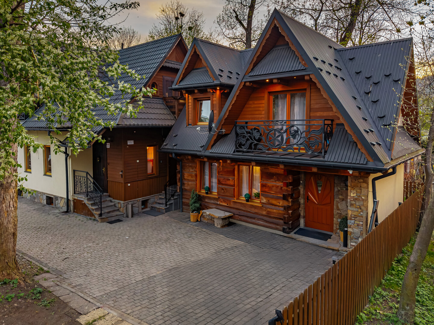 Domek 6 osobowy typu Superior -ul. Krupówki 37a Zakopane Centrum Domek 6 osobowy typu Superior -ul. Krupówki 37a Zakopane Centrum