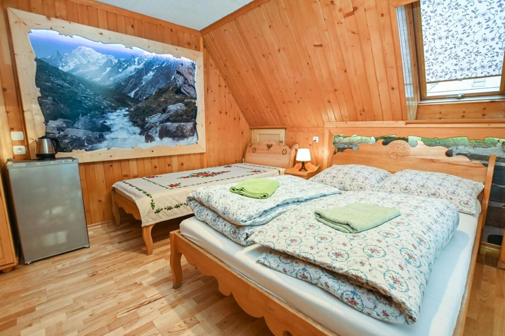 Pok&oacute;j 3 osobowy - Wesoła Chatka ul. Krup&oacute;wki 37a Zakopane Centrum 
